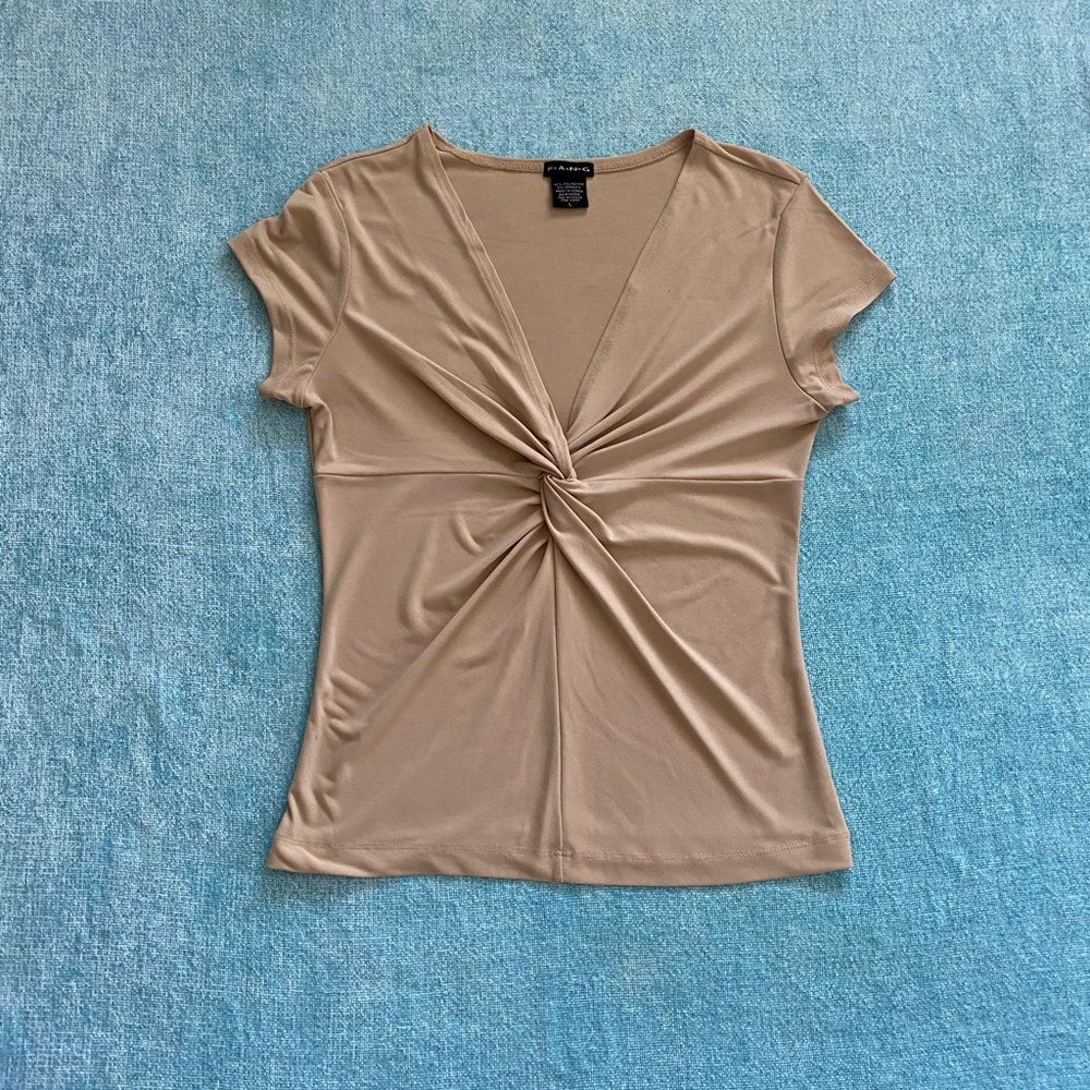 Deep V Twist Top